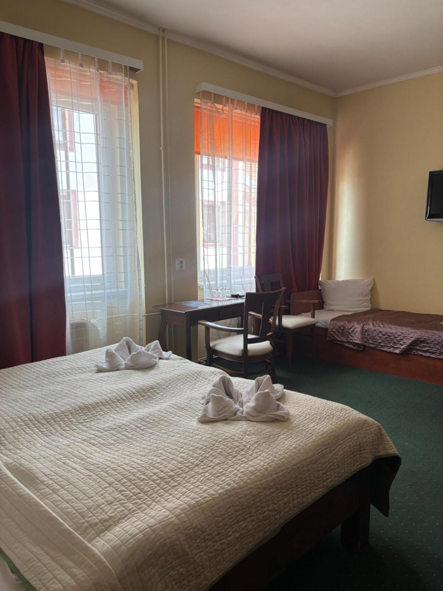 Hotel Bila Ruze بايسك المظهر الخارجي الصورة