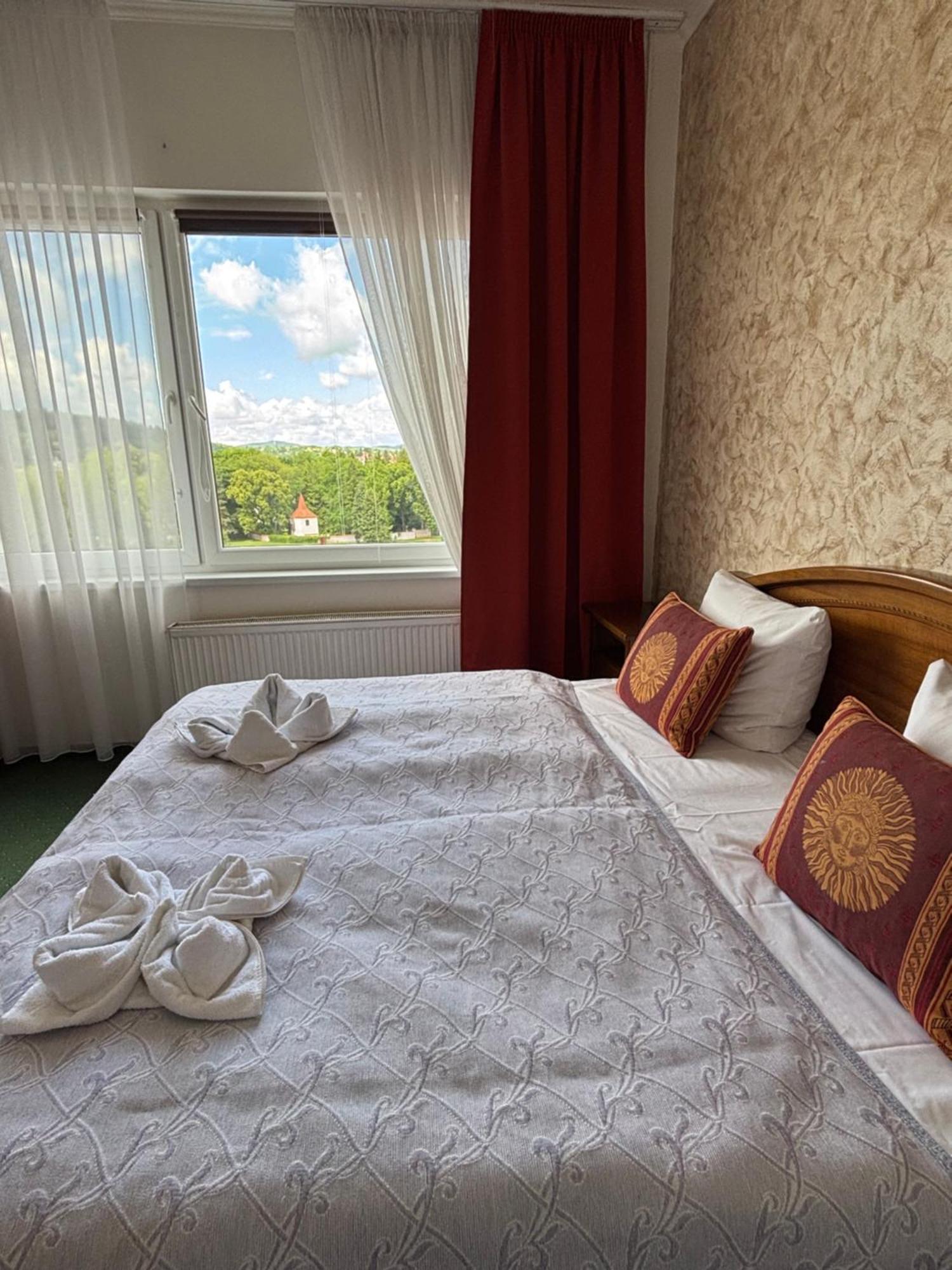 Hotel Bila Ruze بايسك المظهر الخارجي الصورة