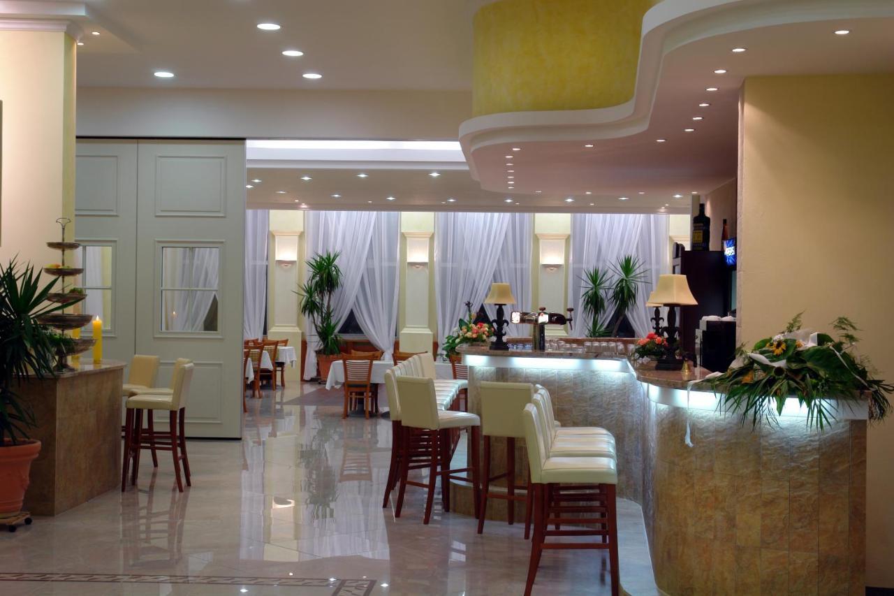 Hotel Bila Ruze بايسك المظهر الخارجي الصورة