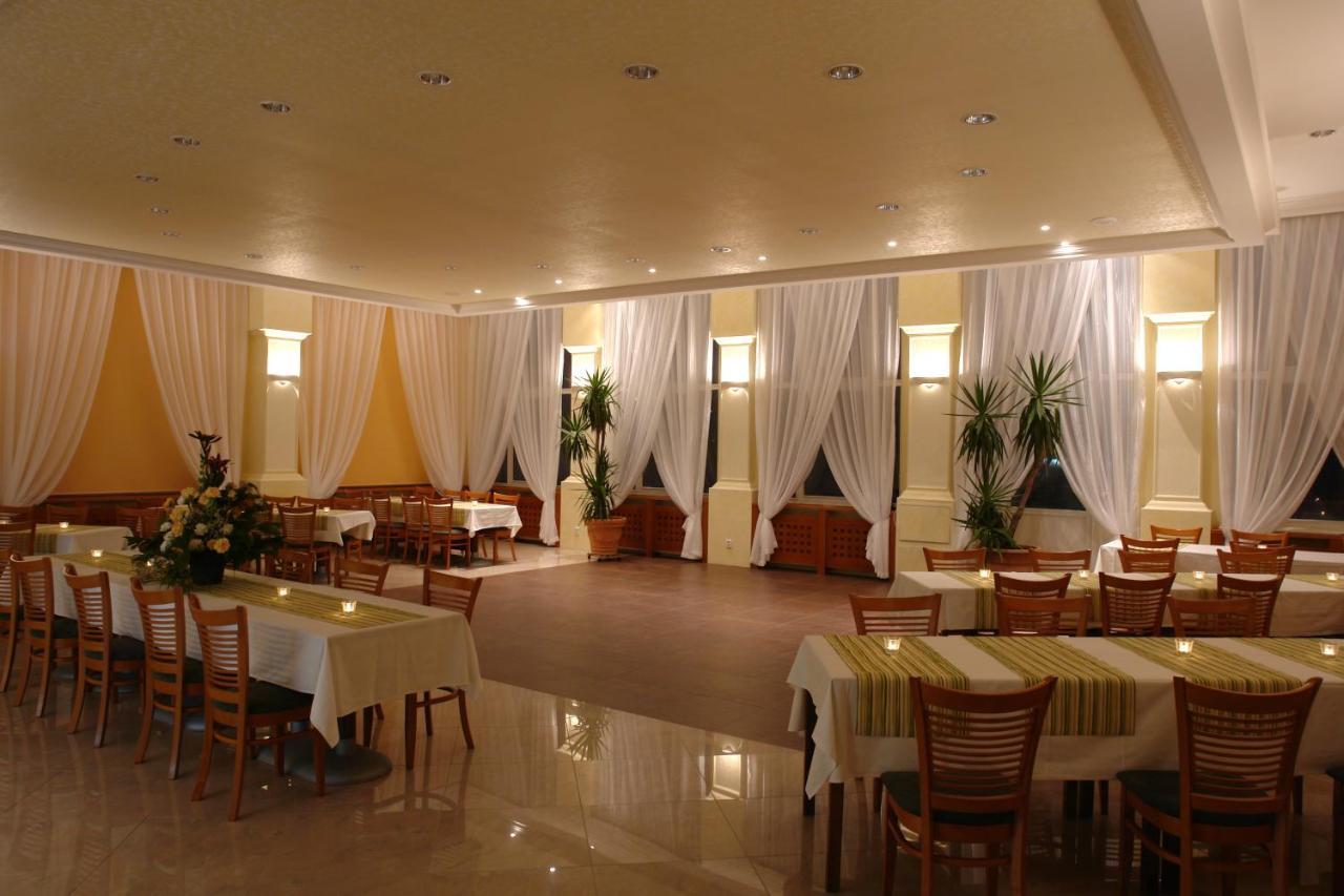 Hotel Bila Ruze بايسك المظهر الخارجي الصورة
